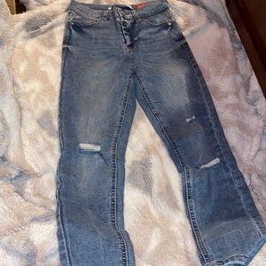 High Rise Jeans. Size: 26